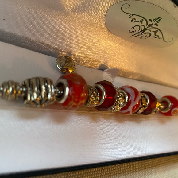 Chunky Red Glass Bead Metal Bracelet - Picture 15 of 15